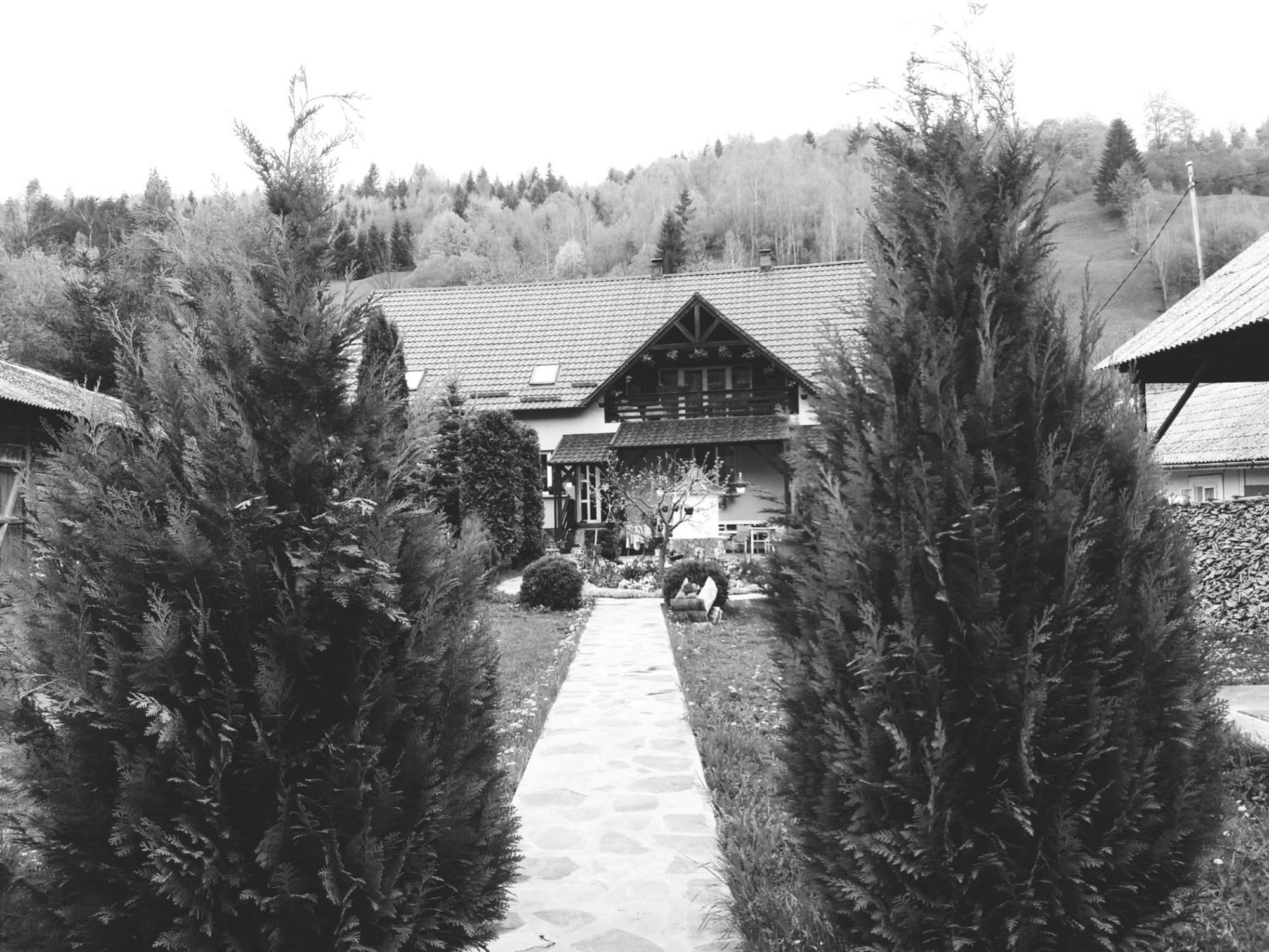 Casa Lucia Hotel Damuc Bagian luar foto